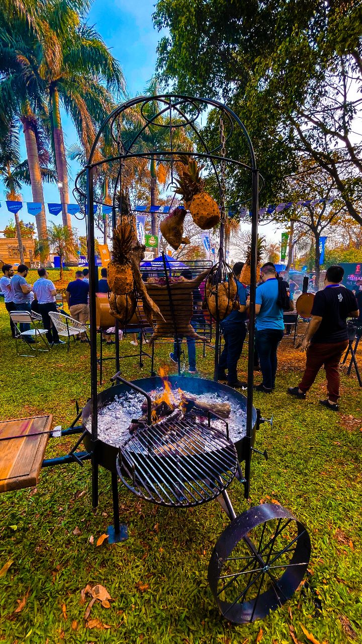 PARRILLA TIPO CARRETILLA